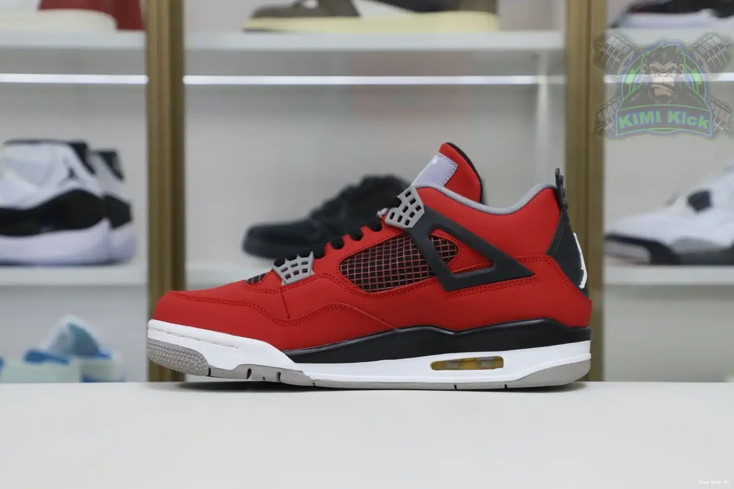 Kimikick RetroToro Jordan Air Bravo Jordan4 0810